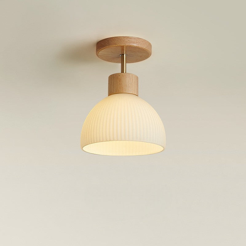 Plafonnier Contemporain En Bois Et Verre Pour Lumière Douce
