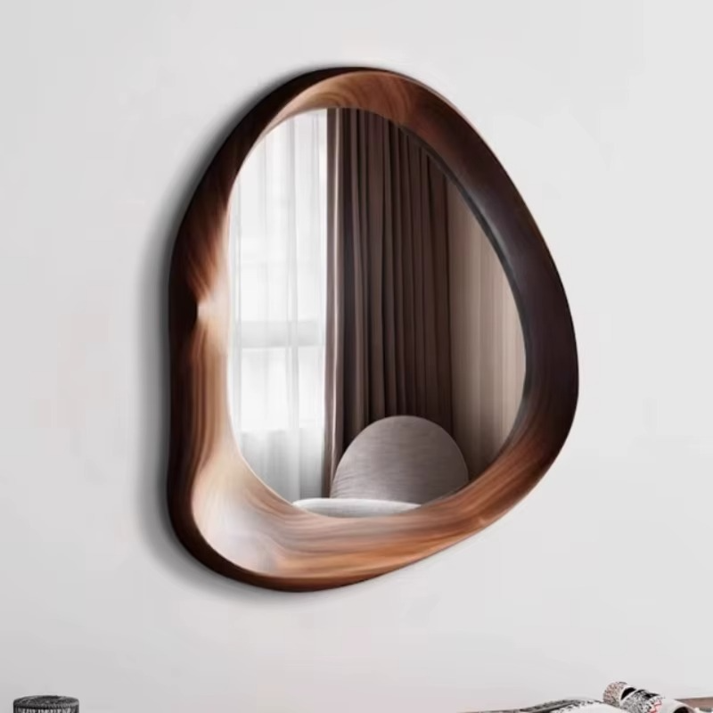 Miroir mural irrégulier en bois