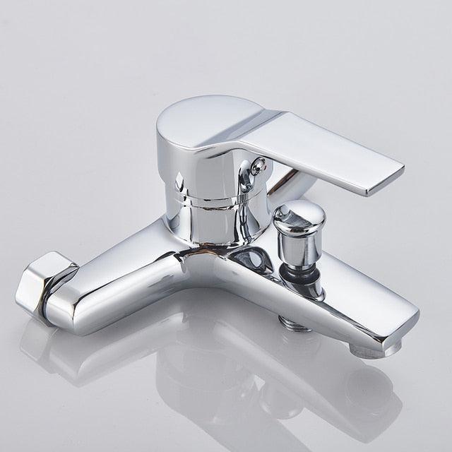 Robinet de douche pour baignoire carré chromé sur pied avec mitigeur à effet cascade