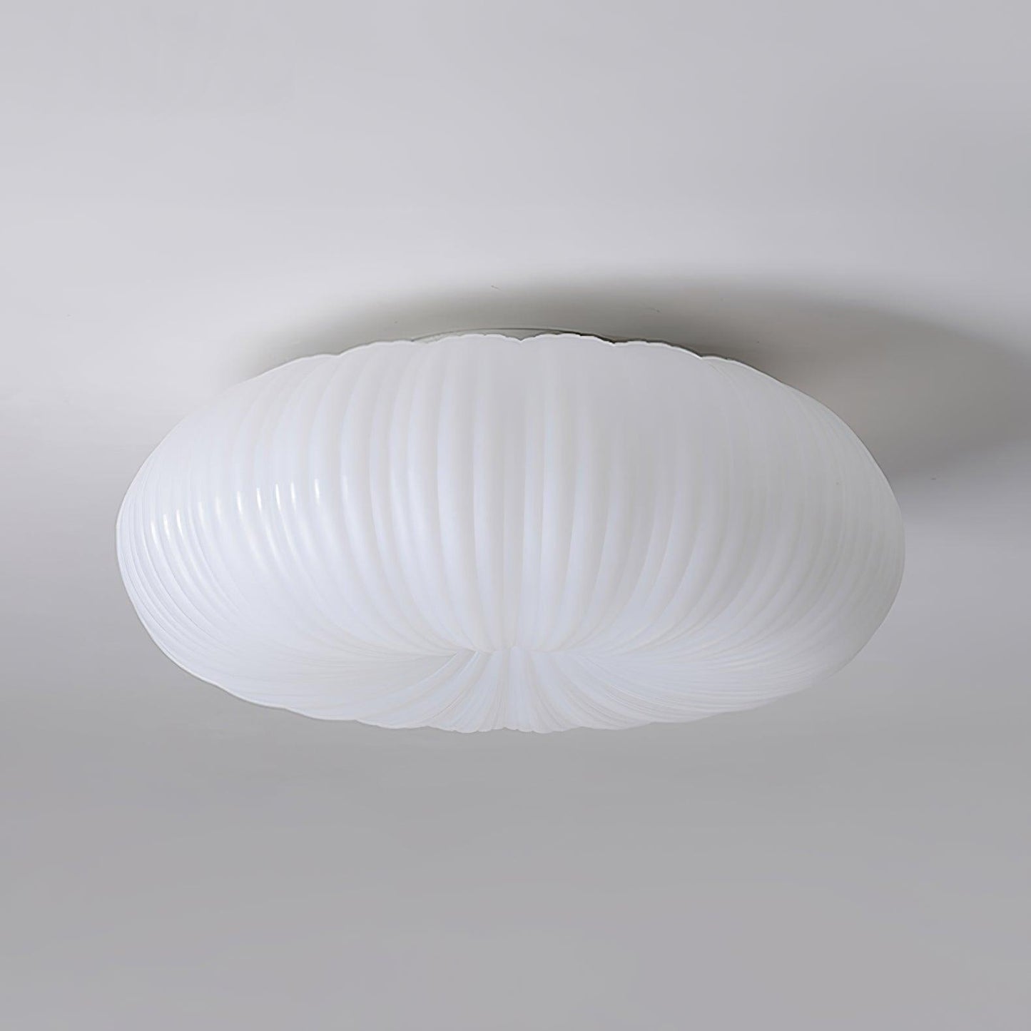 Plafonnier Raffiné Lumière Chaleureuse Pour Une Ambiance Raffinée
