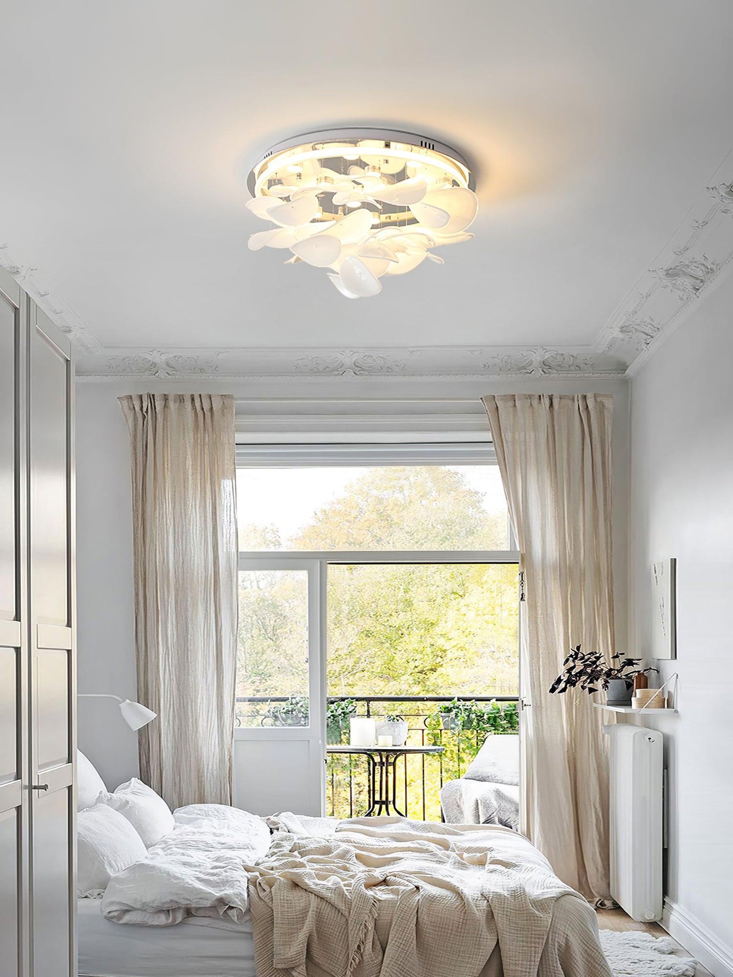 Lustra Lampe de plafond florale française en pétales pour maisons modernes - Neutralighting