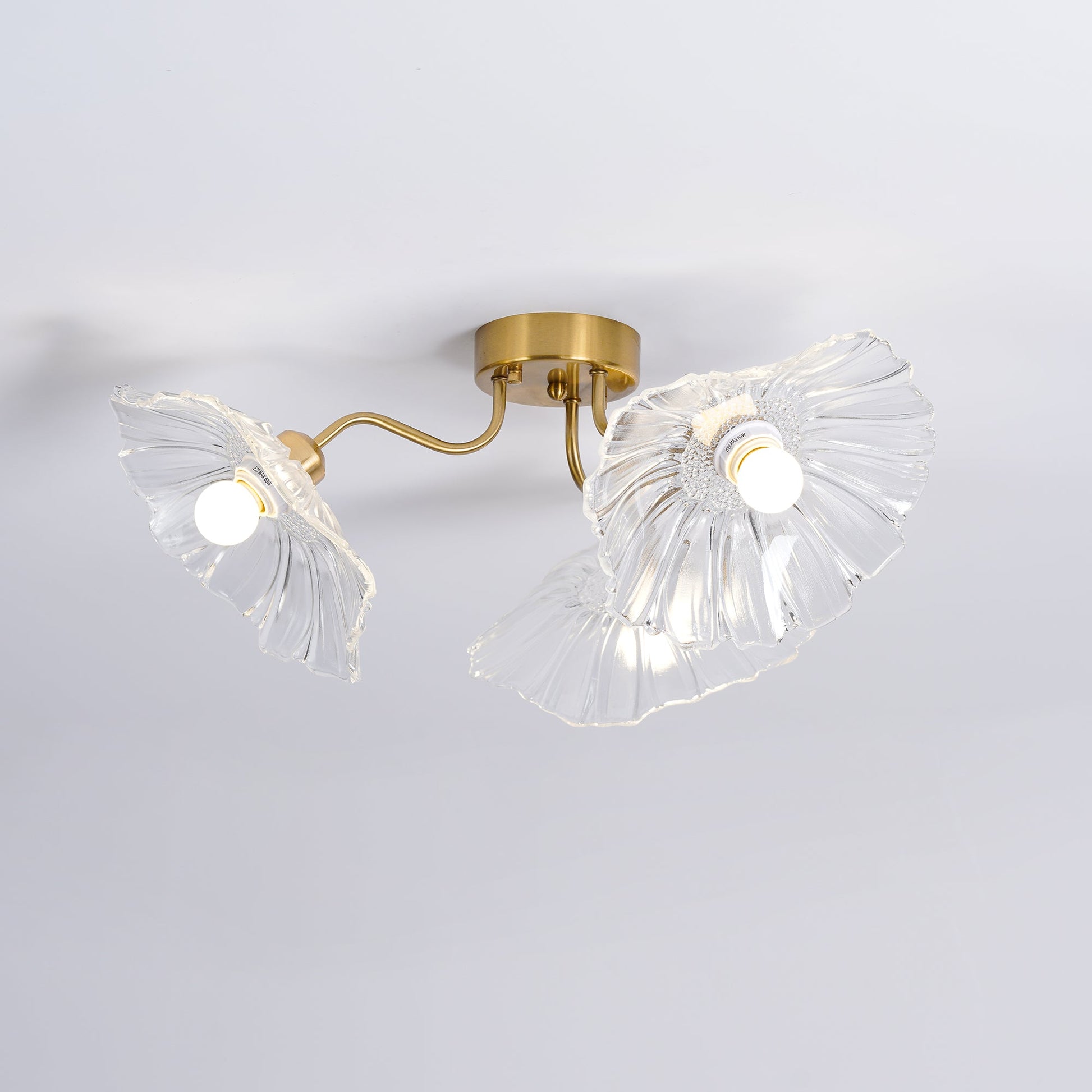 Solara Plafonnier en Verre Feuille avec Laiton Élégant - Neutralighting
