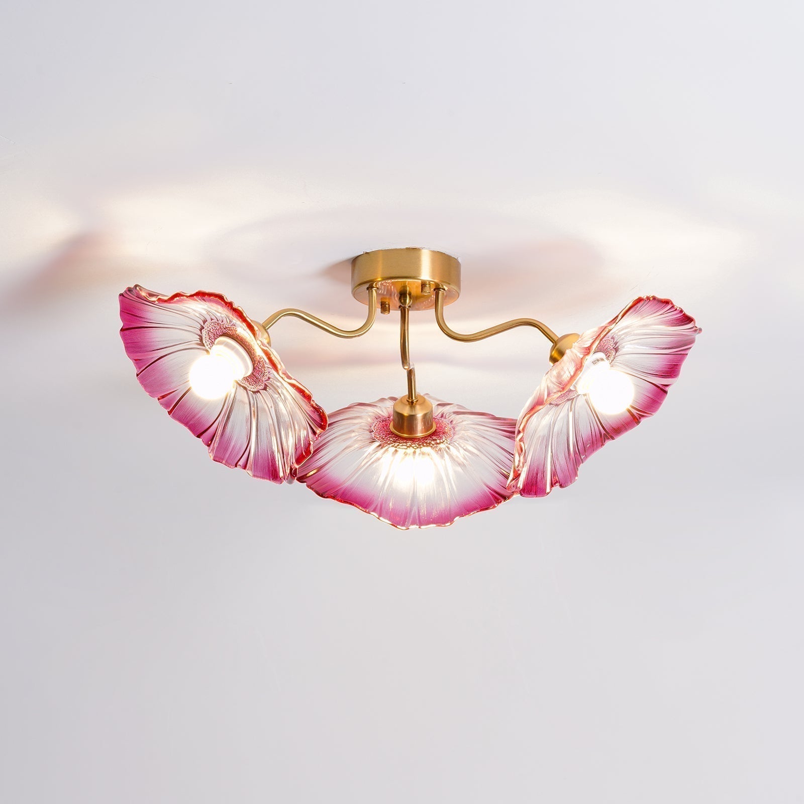 Solara Plafonnier en Verre Feuille avec Laiton Élégant - Neutralighting