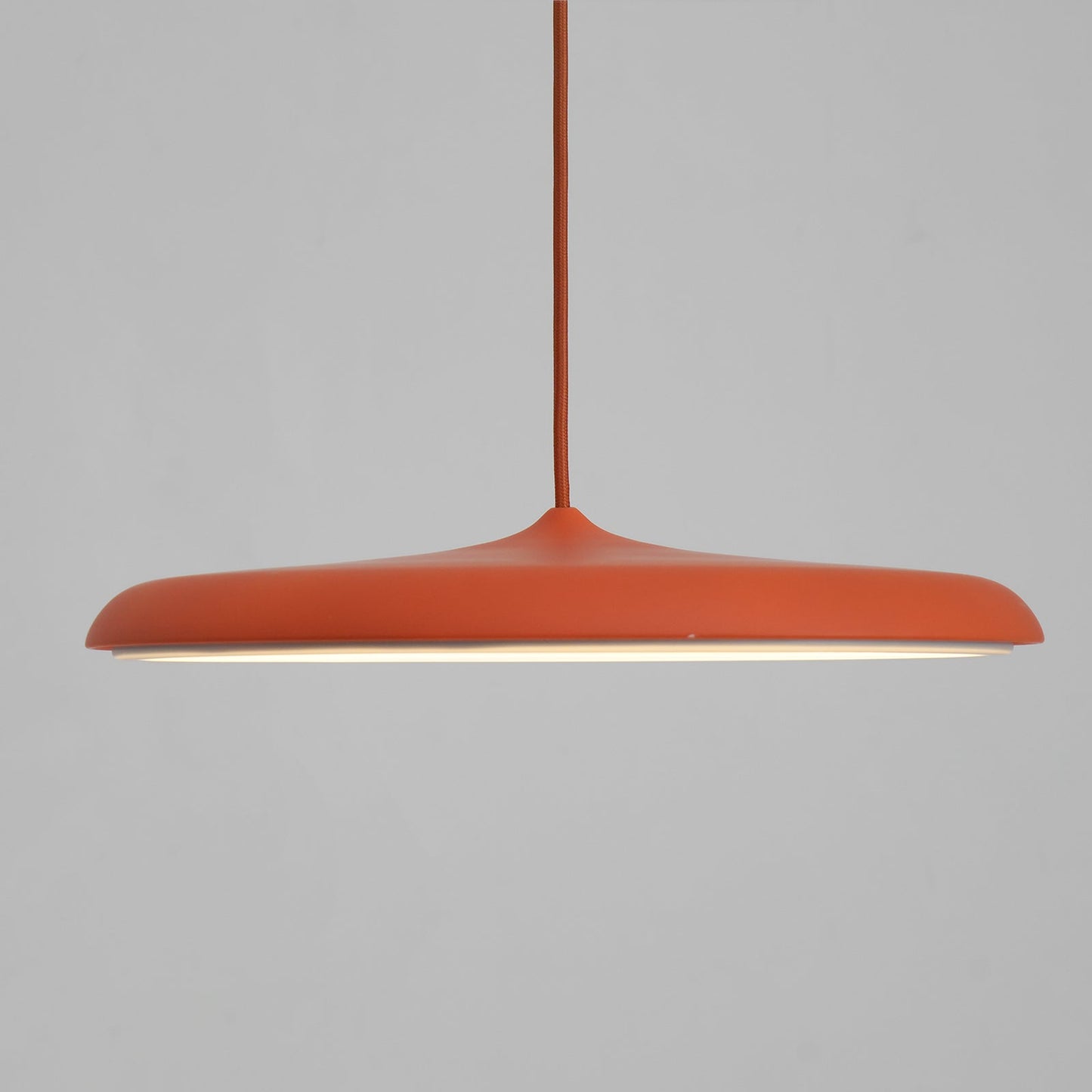 Orik Suspensions Macaron - Neutralighting