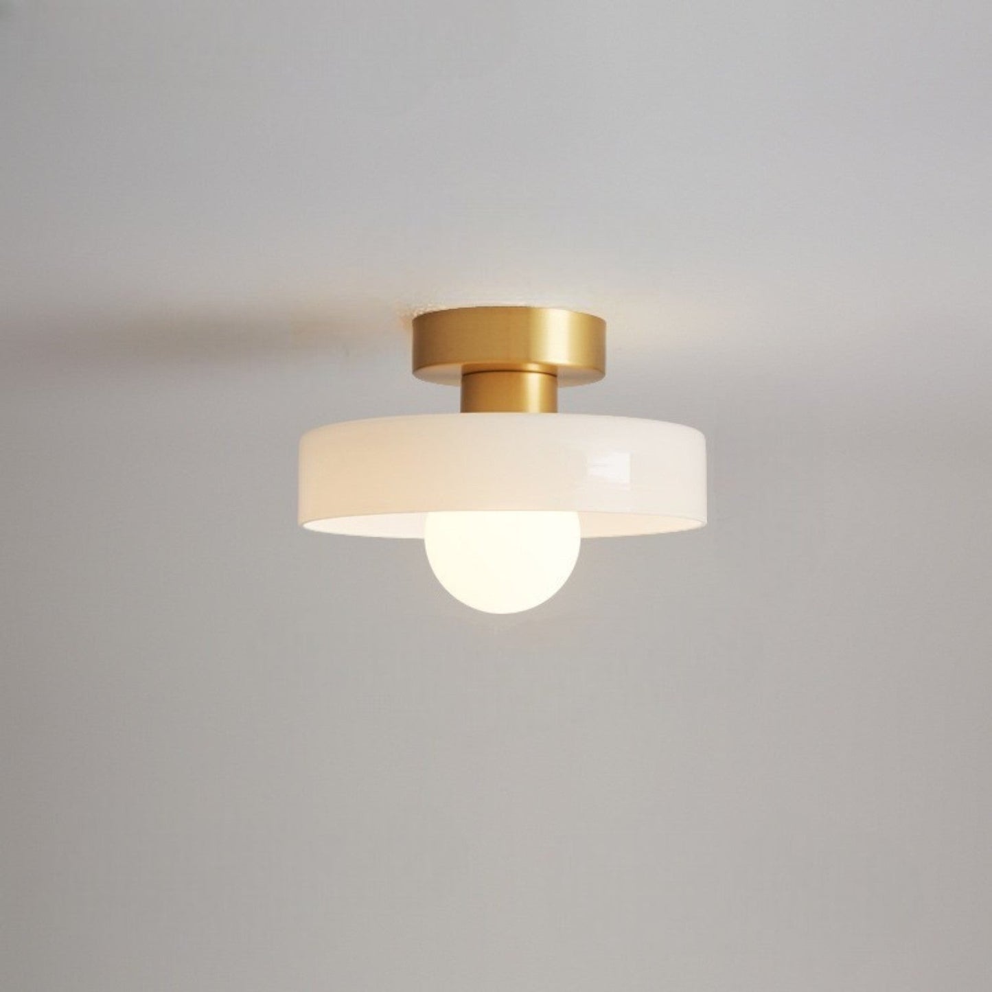 Plafonnier Géométrique Moderne Pour Éclairage Élégant Et Sobre