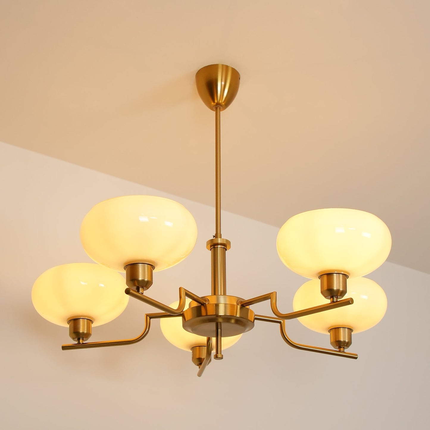 Lustra Suspension en Verre Globe Cadre en Laiton - Neutralighting