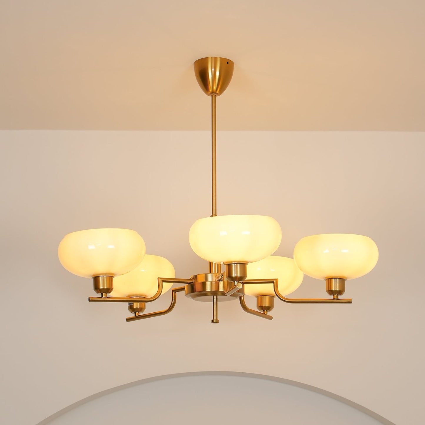 Lustra Suspension en Verre Globe Cadre en Laiton - Neutralighting