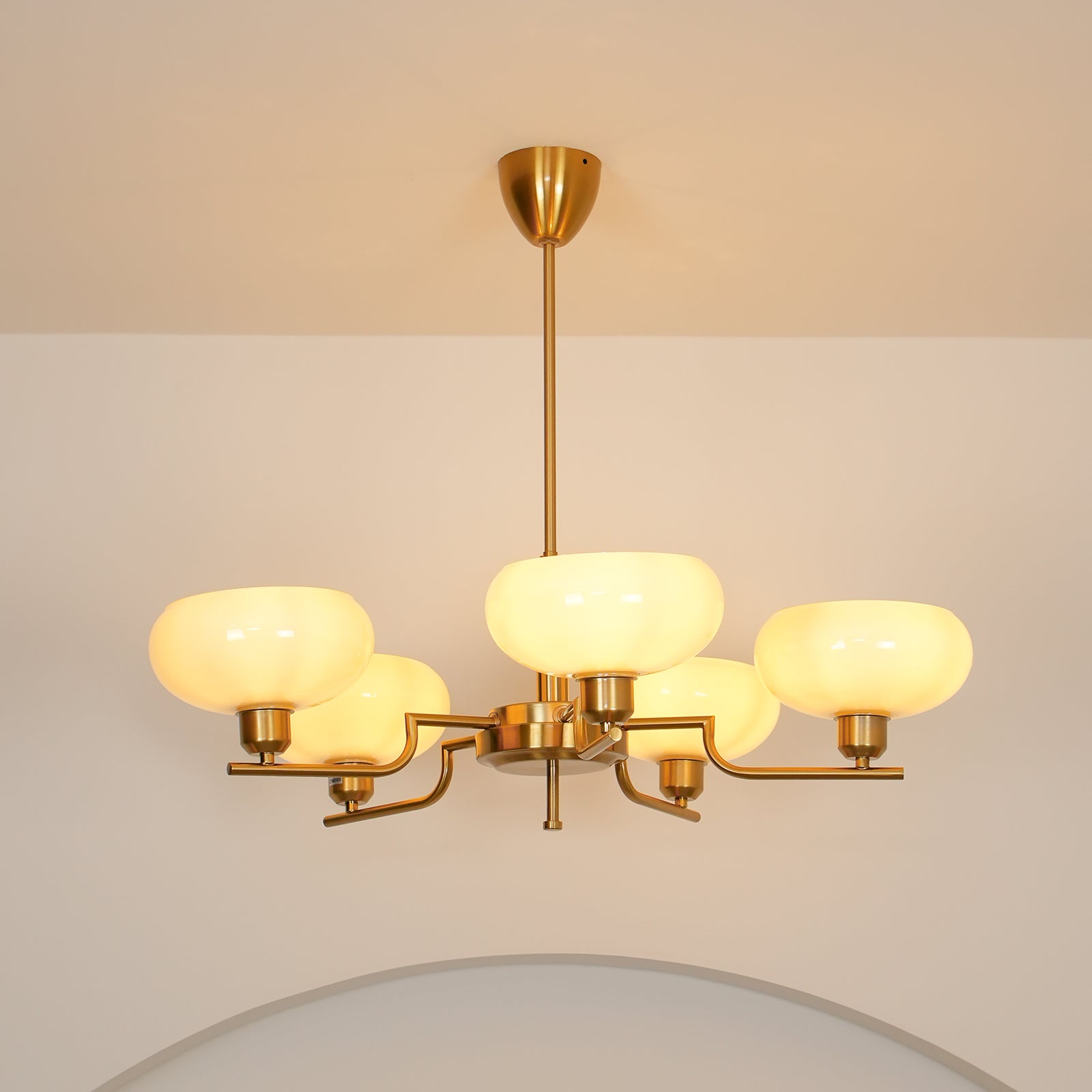 Lustra Suspension en Verre Globe Cadre en Laiton - Neutralighting