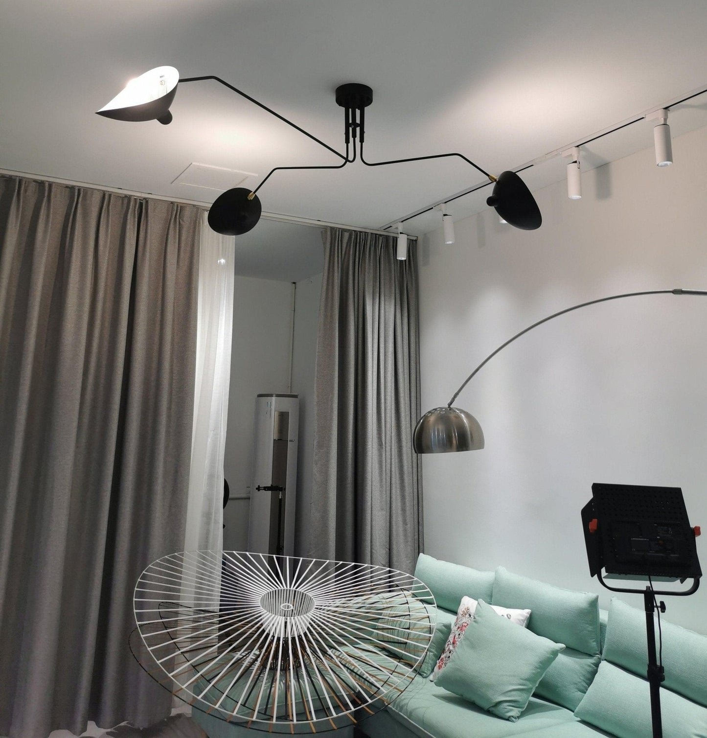 Plafonnier à Bras Articulés en Métal Pour Éclairage Design