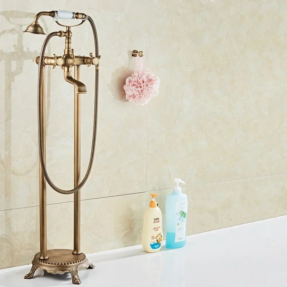 Robinet de baignoire autoportant en laiton antique avec ensemble mitigeur et douchette