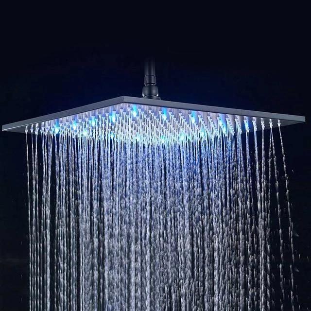 Pommeau de douche pluie carré multicolore en acier inoxydable avec éclairage LED