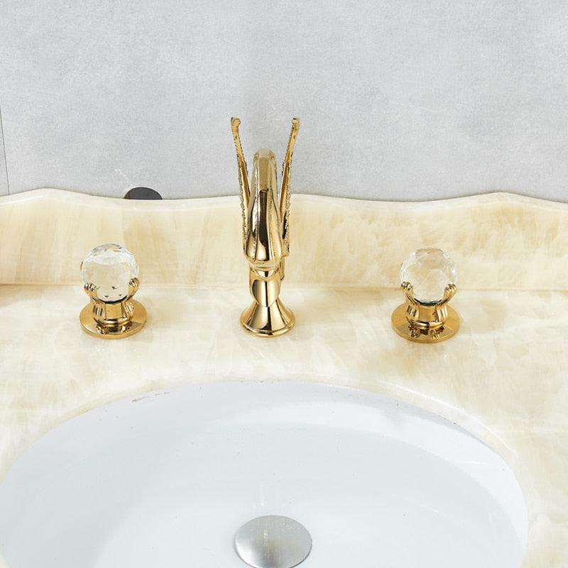 Robinet de lavabo de luxe Swan à montage sur plage, avec deux poignées en cristal