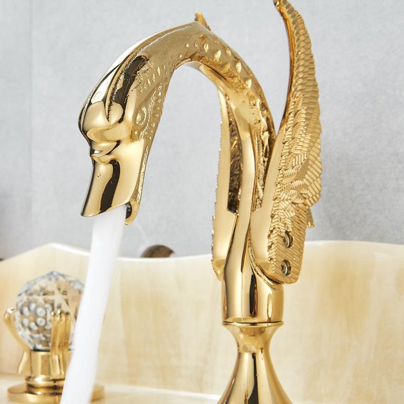 Robinet de lavabo de luxe Swan à montage sur plage, avec deux poignées en cristal