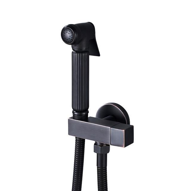 Ensemble durable de douchette pour bidet murale en laiton poli à poignée unique